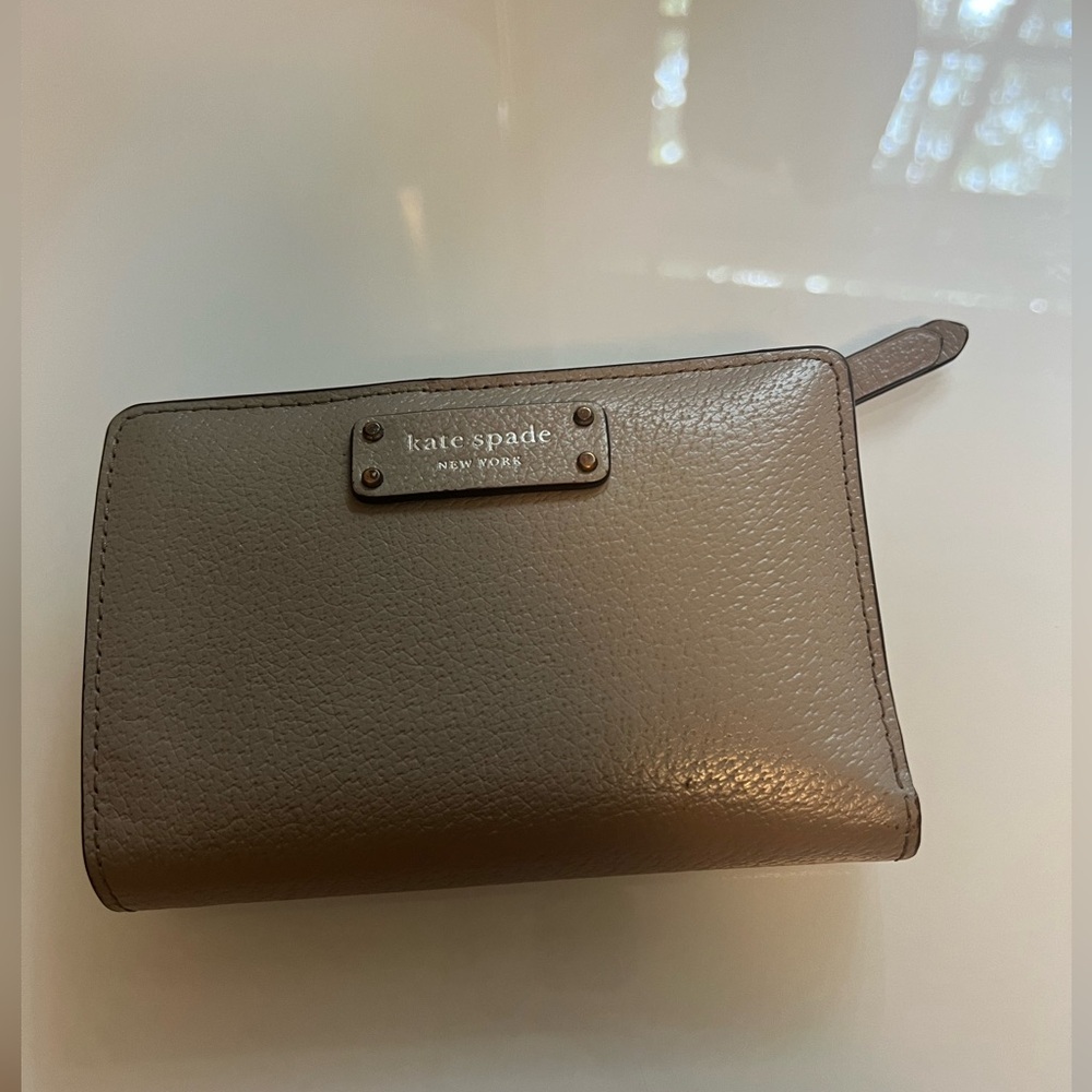 Gray Kate spade wallet